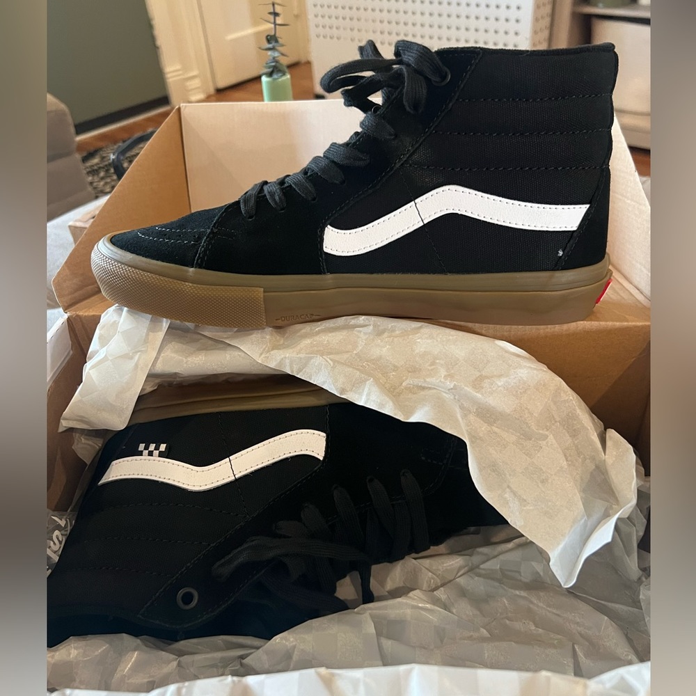 Men’s Vans Sk8-His Size 10